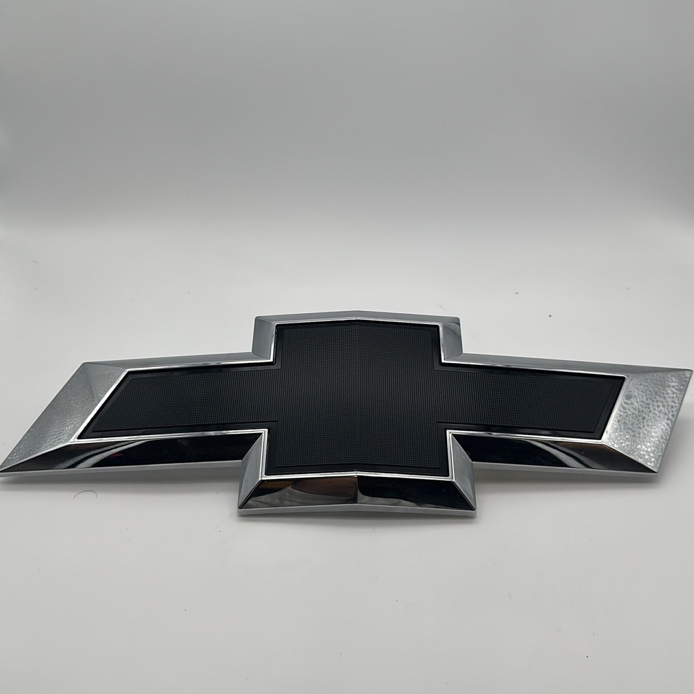 GM Chevrolet Bowtie Emblem Front Grille Badge‎ 84880248 T1LD MCM